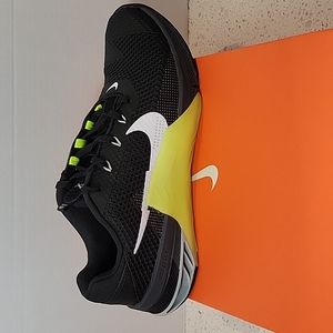 Nike Metcon 7 Various Sizes Black/White-Volt-Iron Grey